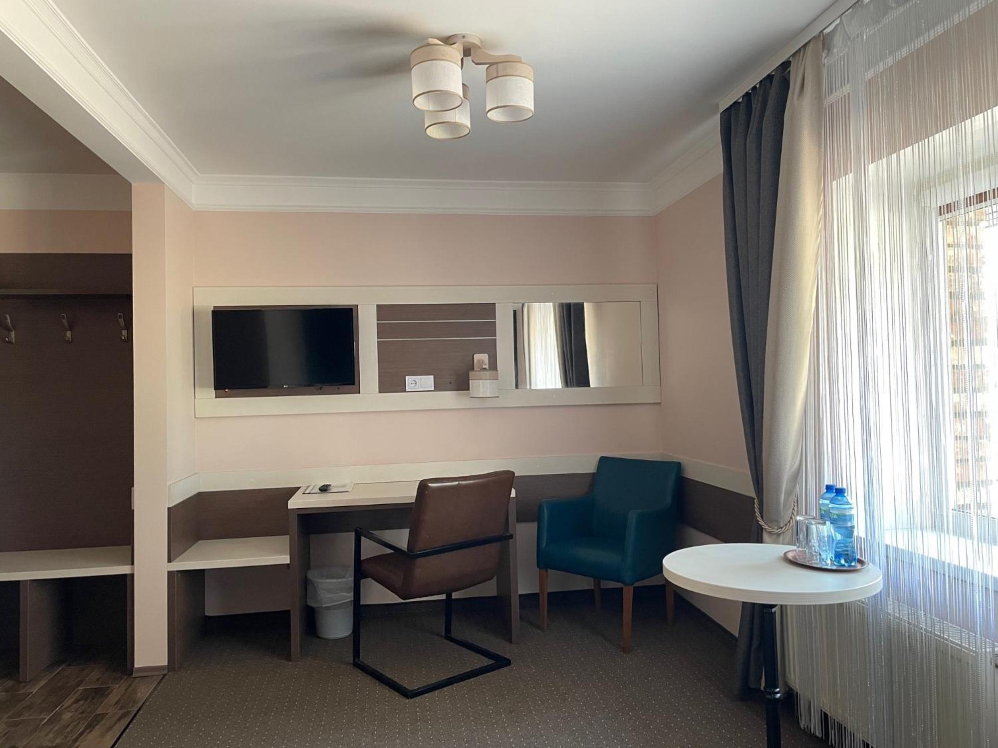 Motelis Bu-Bu Pļaviņas Екстериор снимка