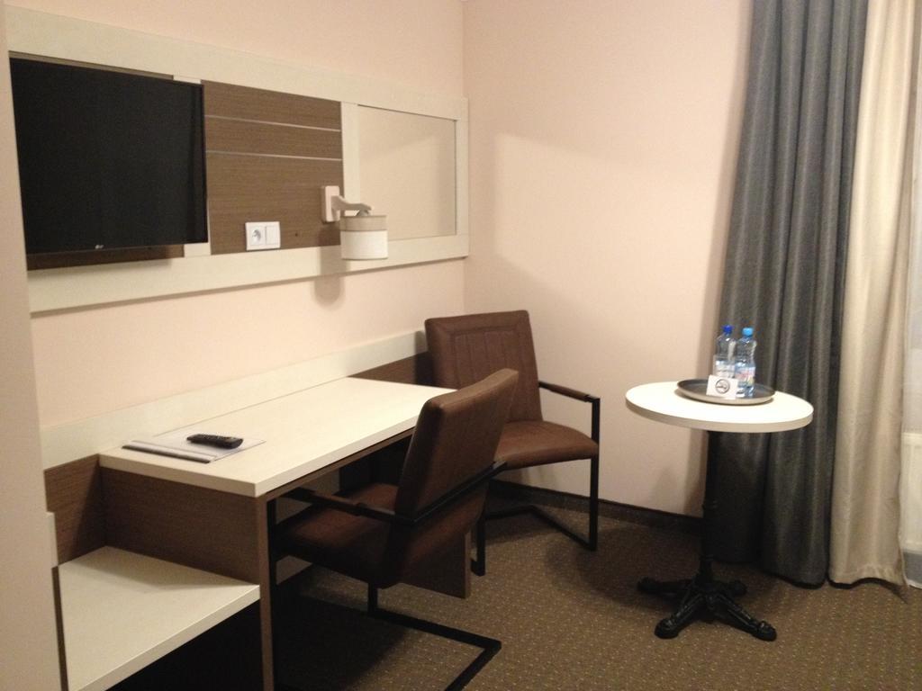 Motelis Bu-Bu Pļaviņas Екстериор снимка