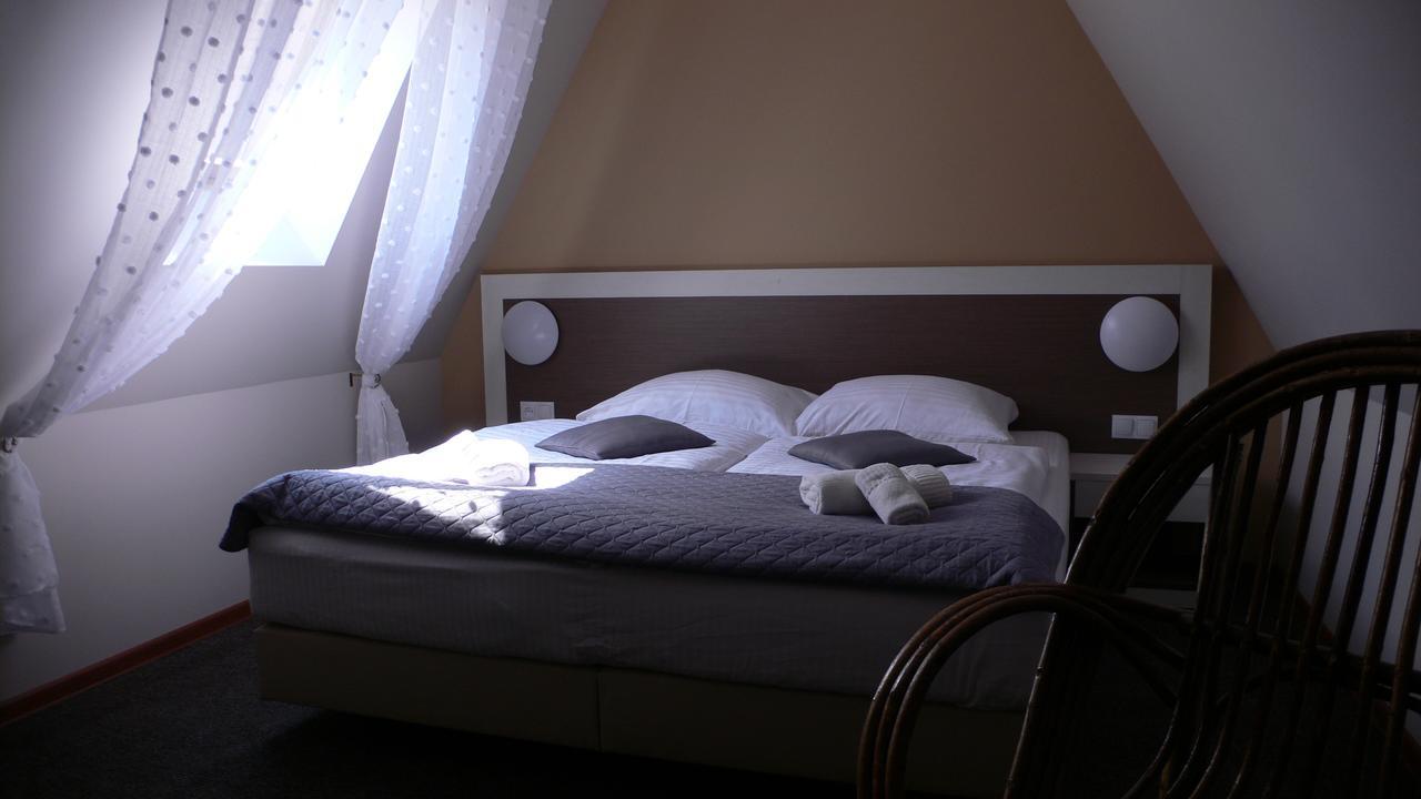 Motelis Bu-Bu Pļaviņas Екстериор снимка